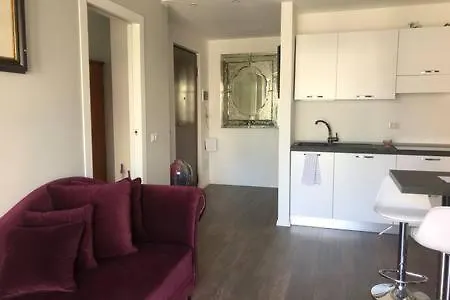 Cornalia Apartman *